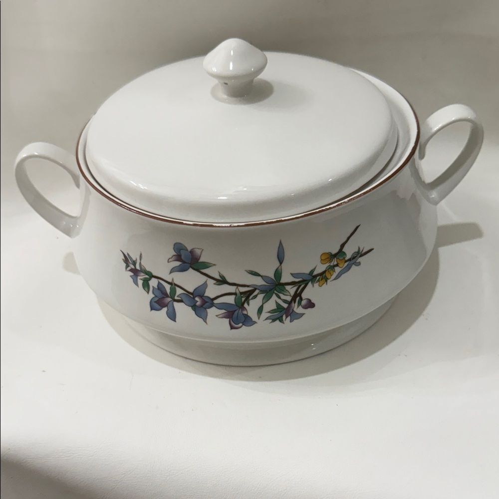 Woodhill Citation White 1.75 Qt Covered Casserole Dish Lid Vintage Floral Motif